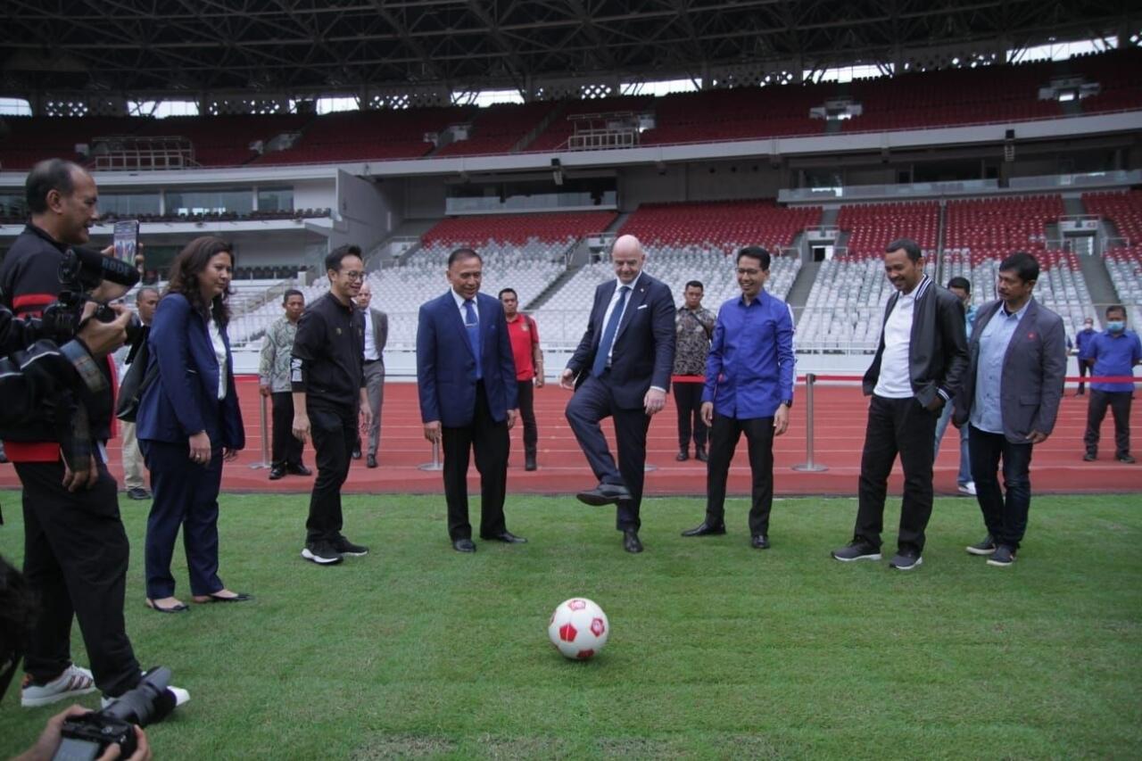 Presiden FIFA Bertemu Presiden Jokowi, Sanggupkah Indonesia Seperti Liga Inggris?