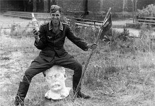 Blitzkrieg, Strategi Perang Kilat NAZI