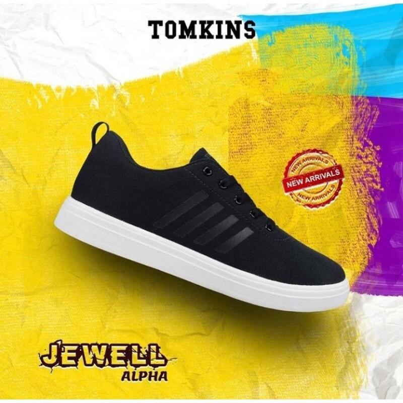 Buruan Chaeckout Sebelum Sold Out, 6 Sepatu Tomkins Terlaris di Tokopedia