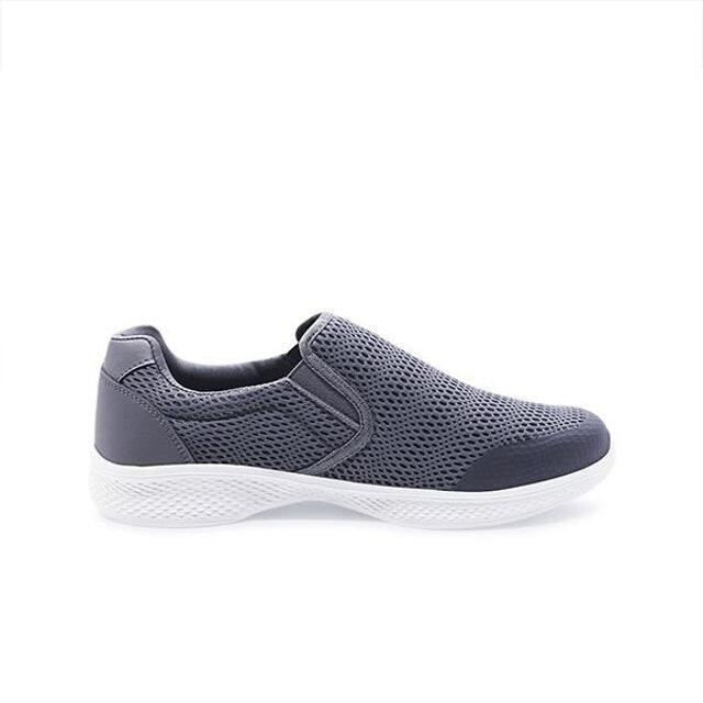 10 Rekomendasi Sepatu Bata Terbaik untuk Pria