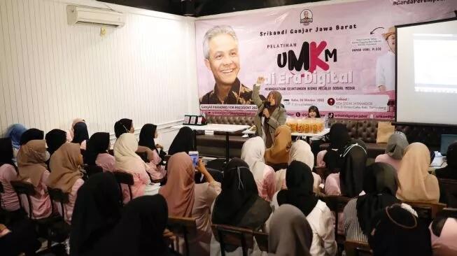 Majukan Produk UMKM Lokal, Srikandi Ganjar Jabar Gelar Pelatihan Bisnis Via Medsos
