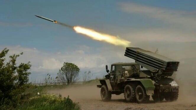Pasukan Distrik Barat Rusia Libas Donbas, Pleton Tank Ukraina Jadi Rongsokan