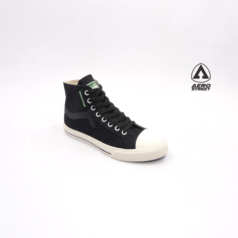 Sepatu Sneaker Lokal Terbaik, Harga di Bawah Rp200.000-an