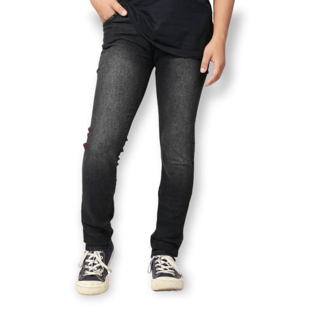 10 Rekomendasi Celana Jeans Brand Lokal dengan Harga 100 Ribuan