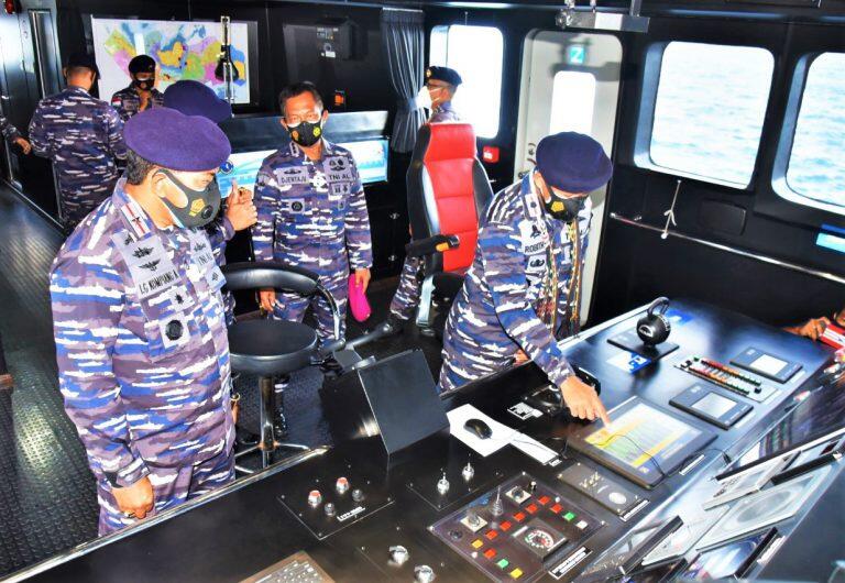Profil KRI Escolar - Kapal Patroli yang Digunakan Pak Jokowi Saat Kunjungan ke IKN