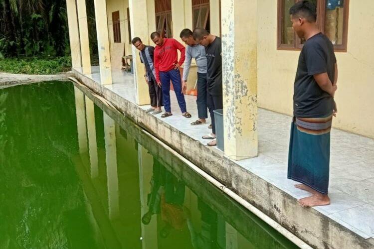 Miris! Seorang Santri Tewas Tenggelam Setelah Dihukum Masuk Kolam!