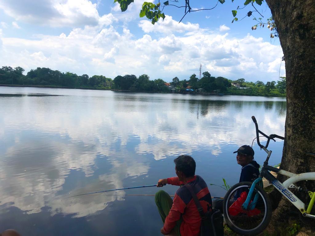 SETU CIKARET, DESTINASI WISATA GRATIS UNTUK KAUM MENDANG MENDING