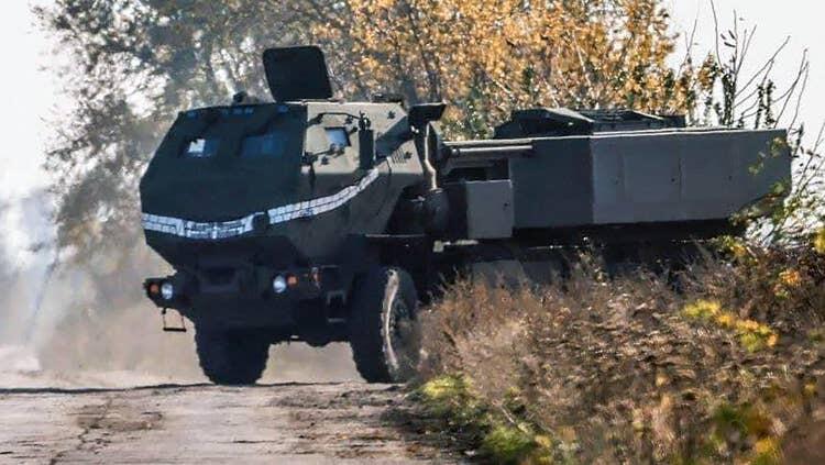 Meriahkan Halloween, HIMARS di Ukraina Dicat dengan Seringai ala Cheshire Cat