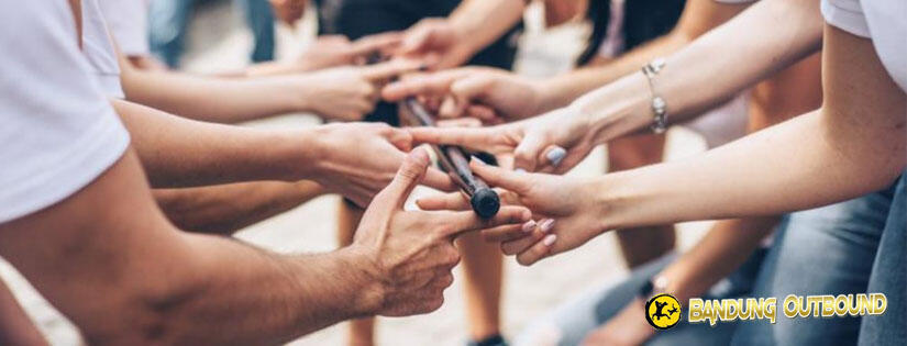 Permainan Team Building Untuk Meningkatkan Soliditas Team