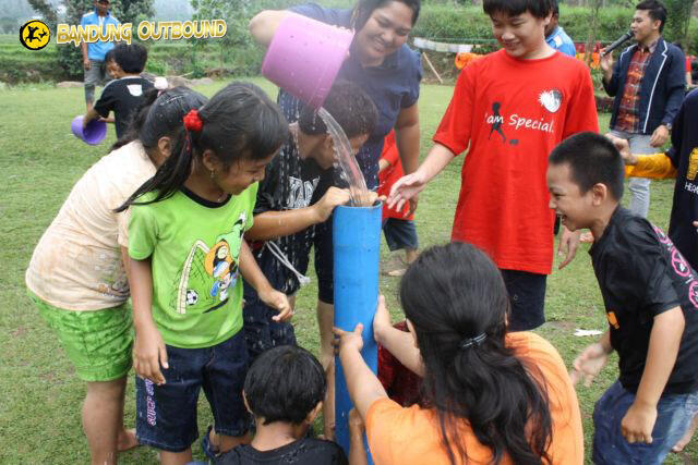 Permainan Team Building Untuk Meningkatkan Soliditas Team