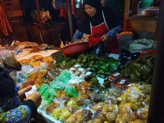 5 Cemilan Khas Sunda Yang Wajib Kamu Coba Saat Berkunjung Ke Jawa Barat!