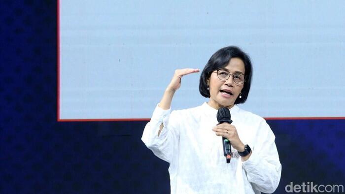 Sri Mulyani Ungkap Orang Miskin Pilih Beli Rokok Ketimbang Tempe-Telur