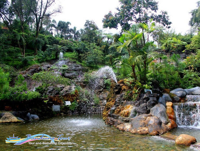 Wisata Pemandian Air Panas Sari Ater
