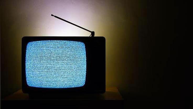 Ditegur Pemerintah, TvSwasta Nekat Siaran Di Channel Analog, Apa Untungnya Buat Kita?