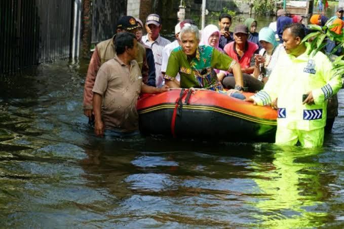 Banjir Semarang Rendam 2 Kelurahan, Ini 4 Hal Diketahui