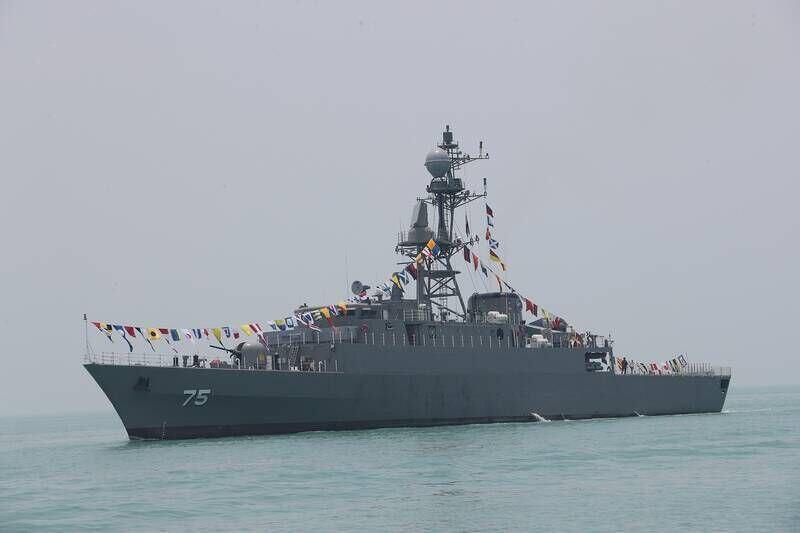 Kapal Induk IRINS Makran dan Kapal Korvet IRINS Dena Milik Iran Sambangi Jakarta