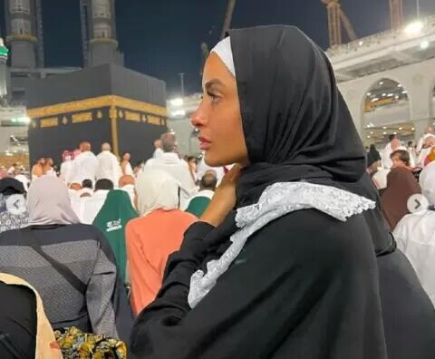 Model Prancis Tersohor Masuk Islam, Akui Hari Paling Bahagia dalam Hidupnya