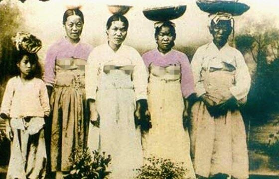 Sejarah Pakaian Tradisional Wanita Korea, Ternyata Memperlihatkan Bagian Dada!