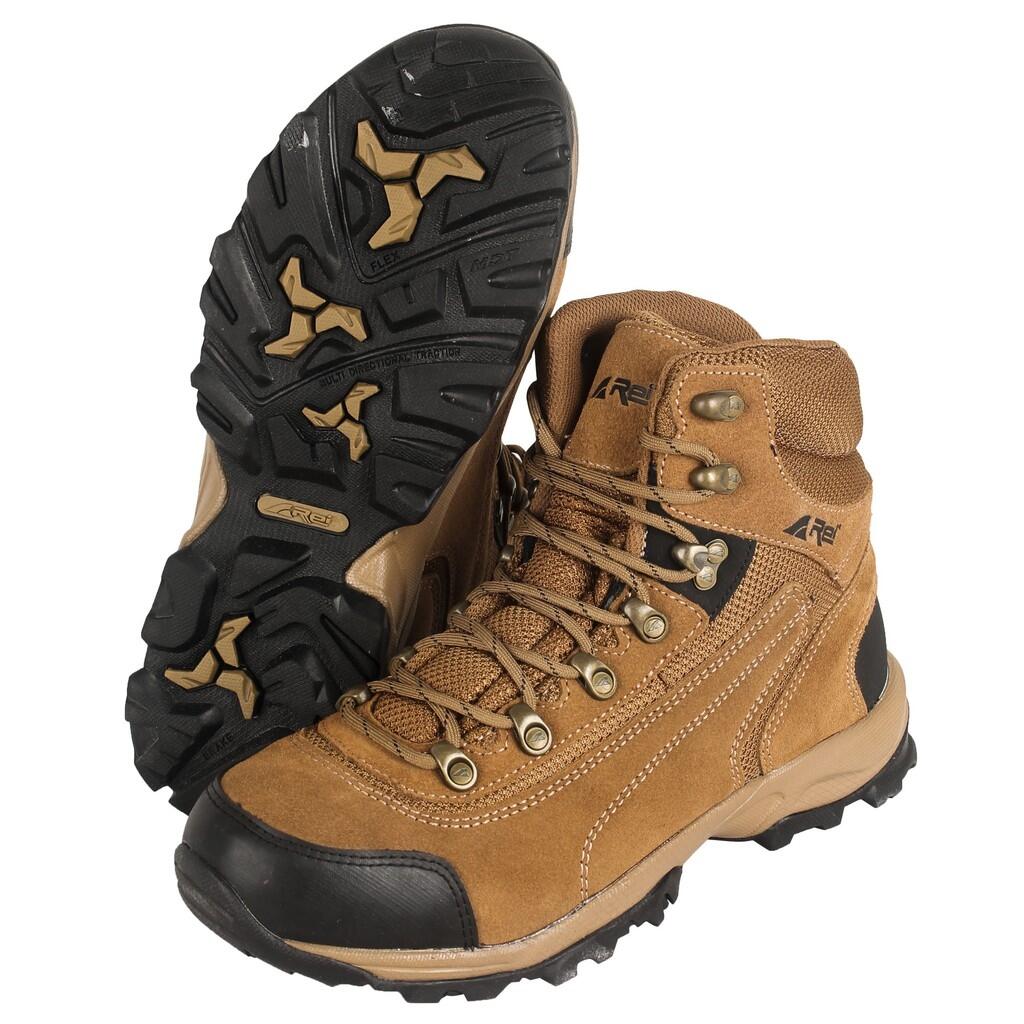 Hobi Ndaki Gunung? Ini Rekomendasi Sepatu Trekking yang Bisa Dicoba!