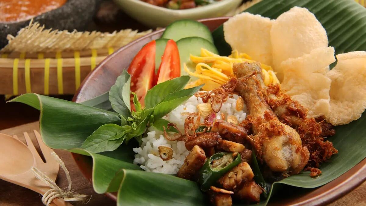 Wenak Puoll! Ini Dia 7 Sajian Nasi Khas Nusantara! Mana Favoritmu? 