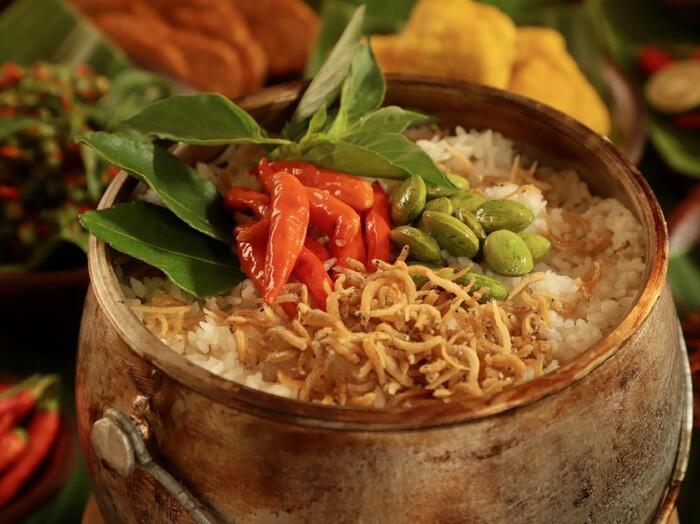 Wenak Puoll! Ini Dia 7 Sajian Nasi Khas Nusantara! Mana Favoritmu? 