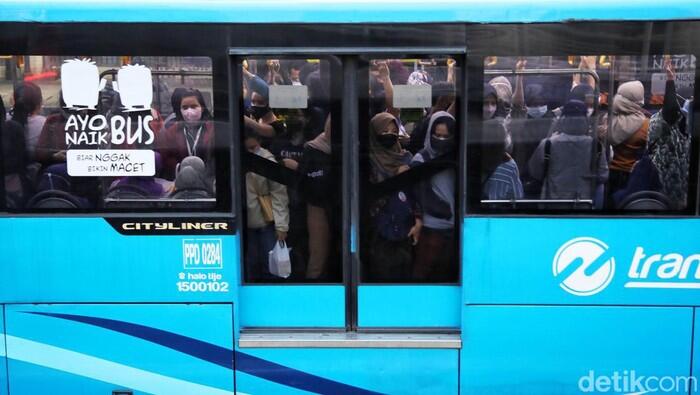 Jaklingko Rogoh Rp11 Juta untuk Kembalikan Dana 1.338 Pengguna Transjakarta