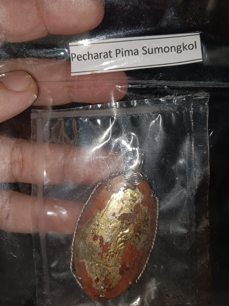 Liontin Kapala
