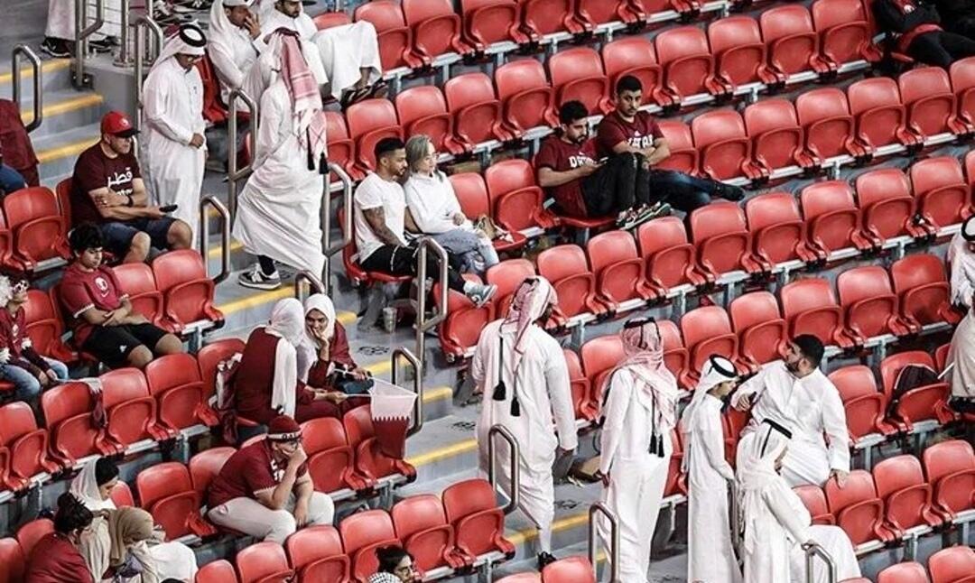 Baru Pertengahan Match, Fans Qatar Tiba-Tiba Meninggalkan Stadion Karena Ini