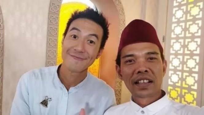 Isu Mualaf, Daniel Mananta Dikecam Umat Muslim Gara-Gara Dianggap Jelekkan Agama Sebe