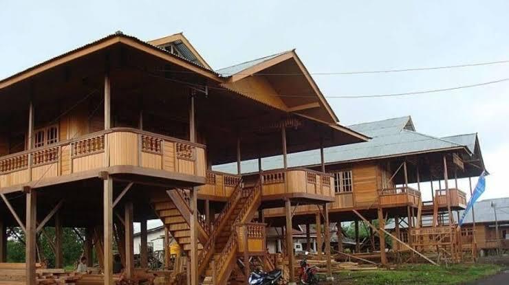 Hampir Terlupakan, Berikut 5 Rumah Adat Indonesia yang Dirancang Anti Gempa Bumi