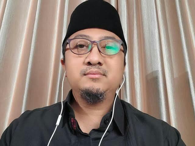 Ada-Ada Saja, Ustadz Yusuf Mansur Berkelakar Mau Beli MU