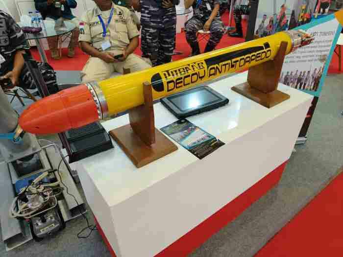 TNI AL Tampilkan Decoy Anti Torpedo, Kecoh Serangan Torpedo Dengan Gelombang Sinyal
