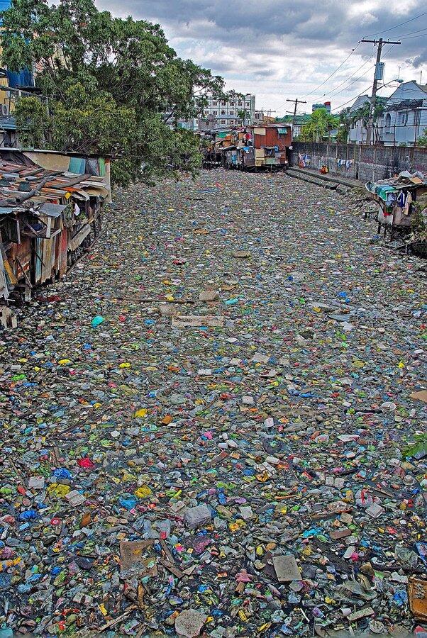 3 Potret Penuh Sampah yang harus Diatasi