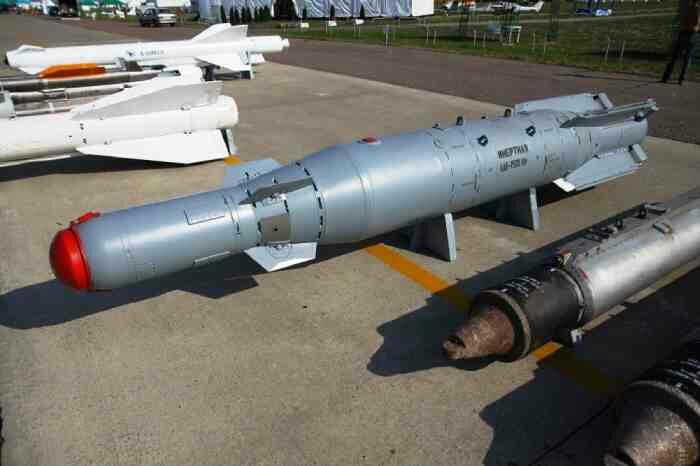 KAB-1500Kr – Bom Pintar “Jumbo” 1,5 Ton Dengan Pemandu Elektro Optik, Andalan Pembom