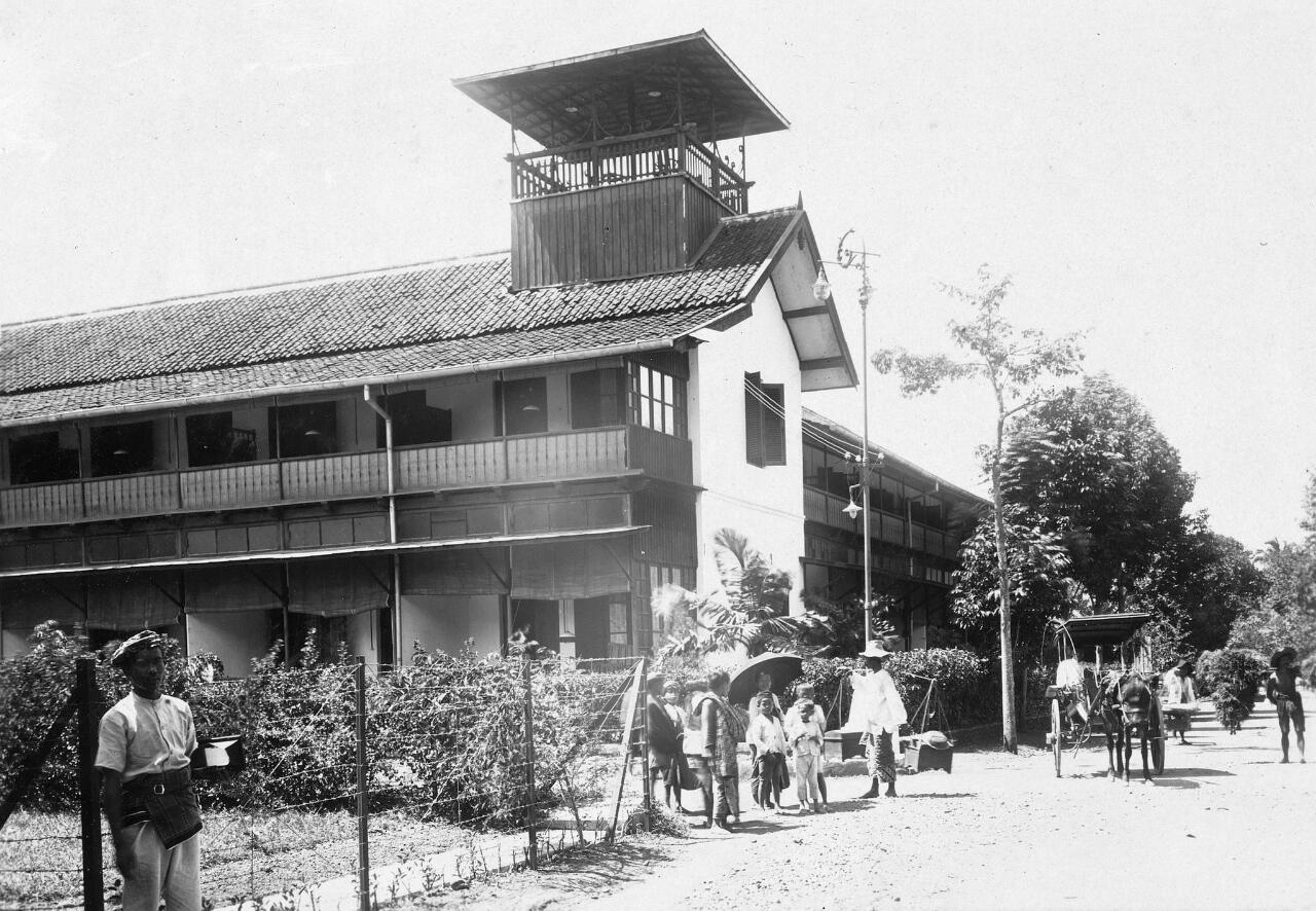 Sebuah bangunan yang belum teridentifikasi di Garut(?)