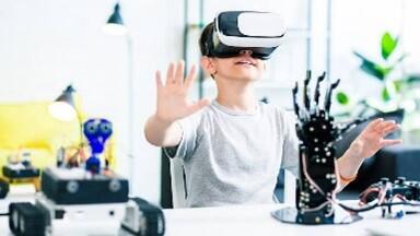 Teknologi AI, AR, dan VR yang Digunakan Sebagai Media Pembelajaran