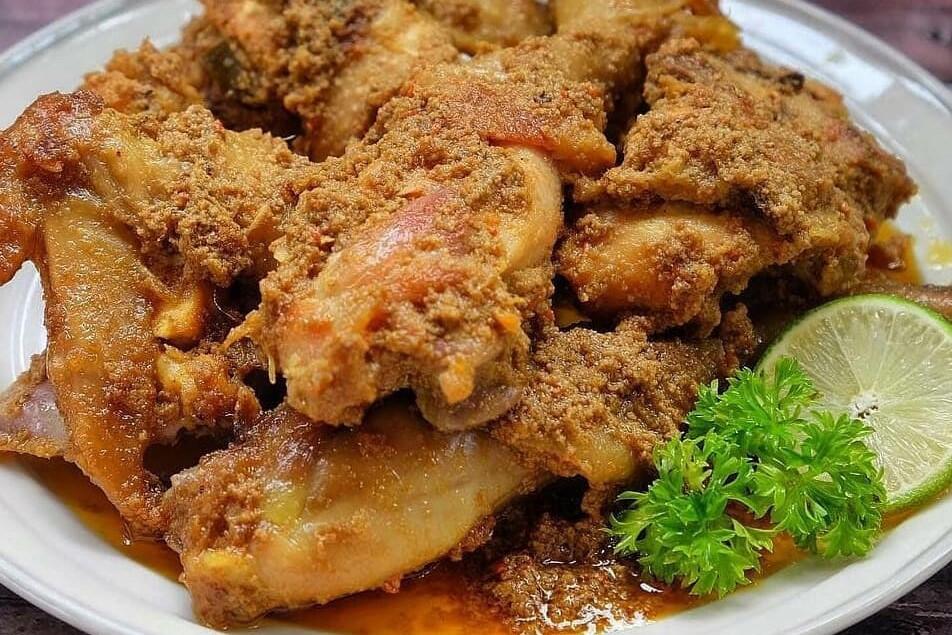 Taunya Cuma Rendang Daging? Sini Gue Kasih Tahu Jenis Rendang yang Lain! Lamak Bana! 