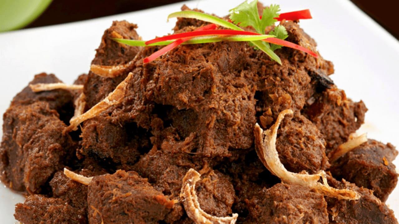 Taunya Cuma Rendang Daging? Sini Gue Kasih Tahu Jenis Rendang yang Lain! Lamak Bana! 