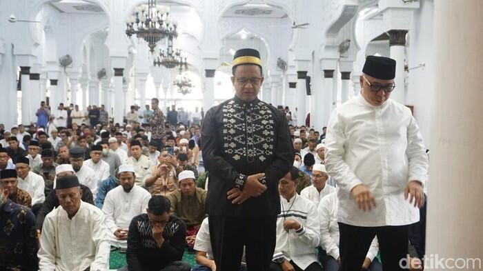 Buntut Pelaporan Anies, Bawaslu :Aktivitas Kampanye di Tempat Ibadah Dilarang
