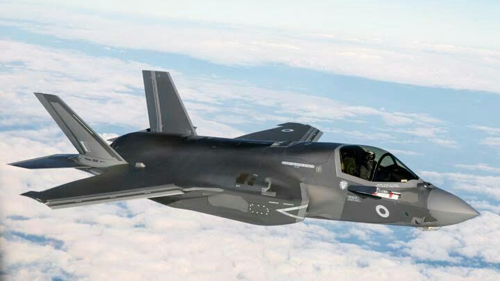Lagi dan Lagi Pesawat Amerika Tumbang, Kali Ini F-35B Nyungsep Di Landasan