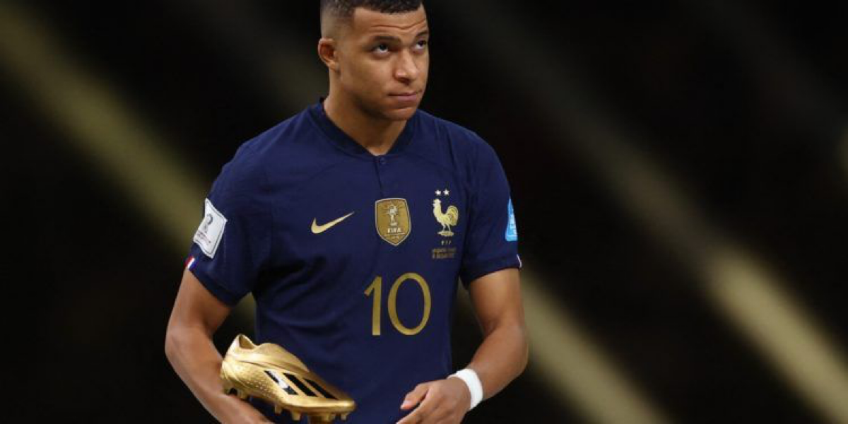 Kylian Mbappe Menangkan Sepatu Emas Piala Dunia Setelah Mencetak Hat-Trick di Final