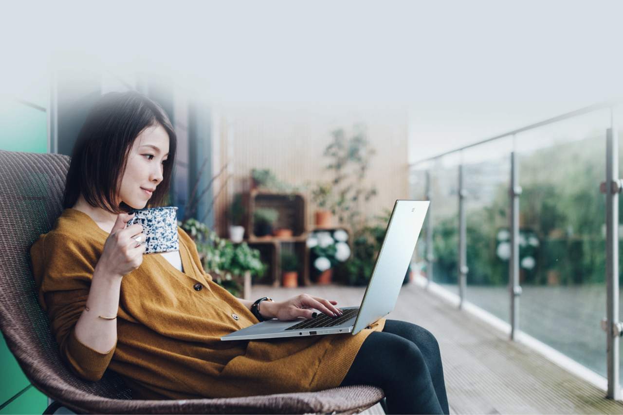 Laptop Ultrathin Premium Paling Ringan di Dunia? Bertenaga AMD Ryzen™ Lho!