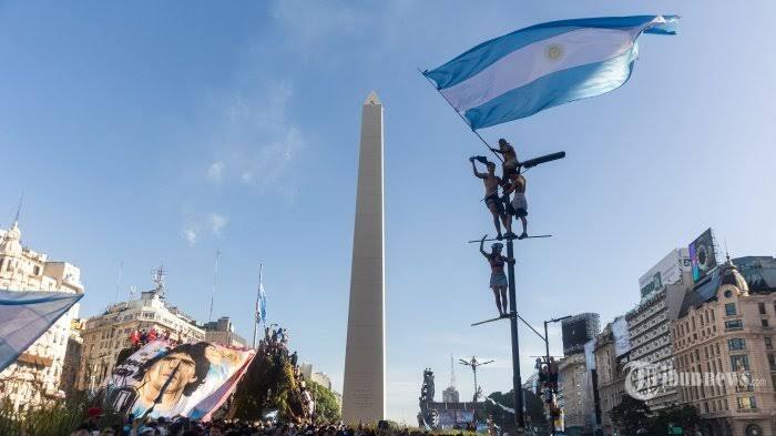 Sambutan Messi Di Argentina, Bikin Merinding! Lautan Manusia Tumpah Ruah Ke Jalan.