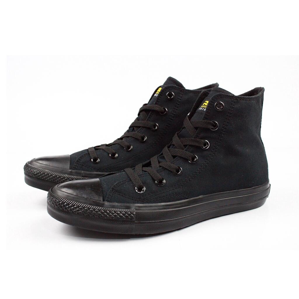 Cuma 100 Ribuan! Ini Rekomendasi Sepatu High Lokal Warna All Black Gan