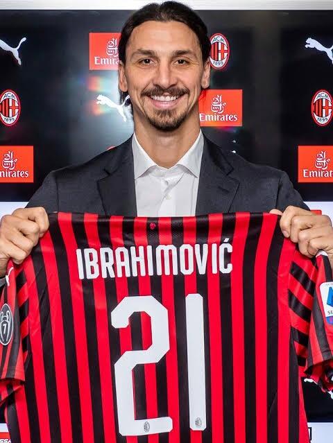 Fans CR 7 Terdiam, Ketika Zlatan Ibrahimovic Come Back Di Milan Dengan Trofi Liga.