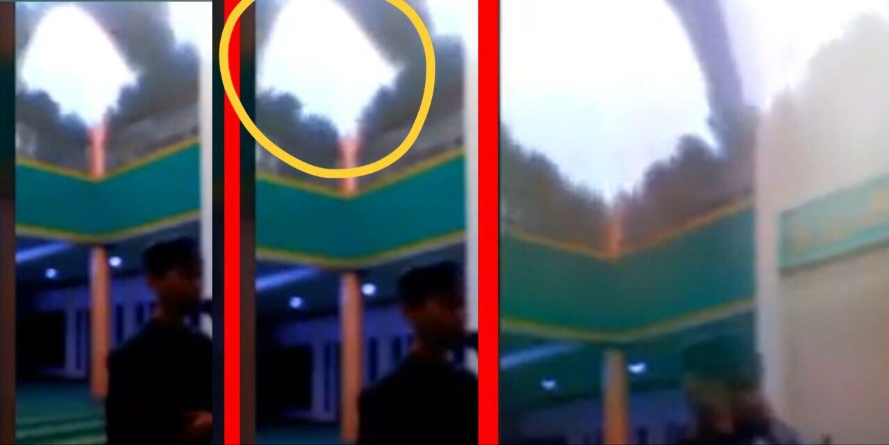 VIRAL, PENAMPAKAN CAHAYA DI SEBUAH MASJID, NYATA ATAU FAKE?