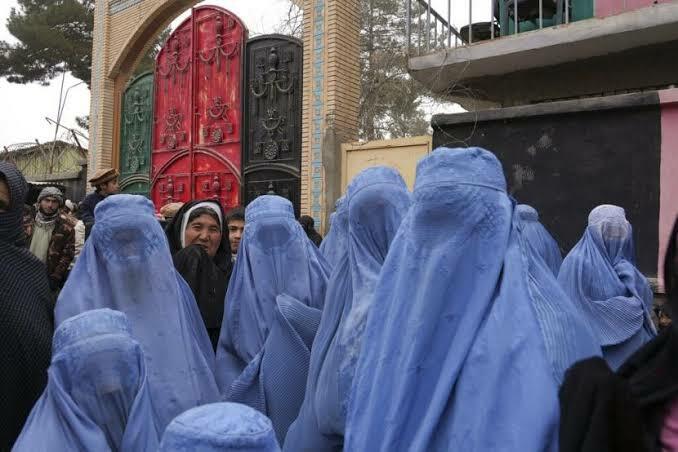 Taliban Larang Perempuan Kuliah Dan Bekerja Di LSM! Rakyat Makin Menderita!