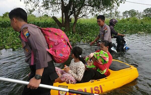 Polisi Mengabdi ke Masyarakat Bukan Mengabdi ke Mafia