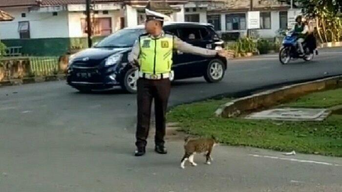 Polisi Mengabdi ke Masyarakat Bukan Mengabdi ke Mafia