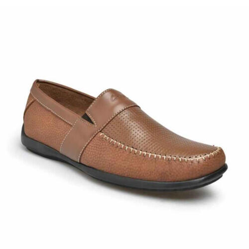 Rekomendasi Sepatu Formal di Bawah 300 Ribu